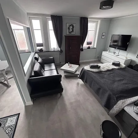Hafen-studio's Apartment